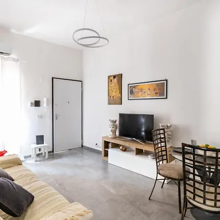 Giulia Apartament